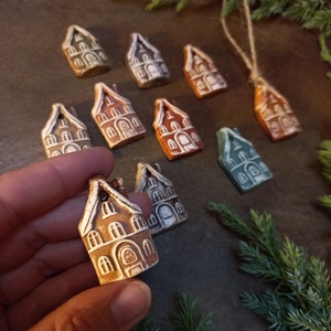 Rusztikus festett házikók karácsonyfadíszek 10 db/szett, Karácsony, Karácsonyi lakásdekoráció, Karácsonyfadíszek, Festett tárgyak, MESKA