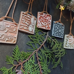 Rusztikus ornamentika - karácsonyfadíszek 6 db/szett, Karácsony, Karácsonyi lakásdekoráció, Karácsonyfadíszek, Festett tárgyak, MESKA