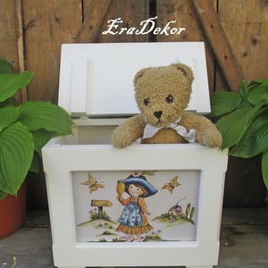 A tükrös kislány meséje, játéktároló láda - baba - mama - keresztelő kellékek - keresztelőajándékok - Meska.hu