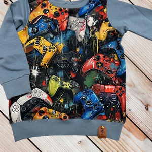 Gamer mintás gyerek pulóver � Vagány kontrolleres minta, puha futter anyagból (98, 110), Ruha & Divat, Gyerekruha, Pulóver, Varrás, MESKA