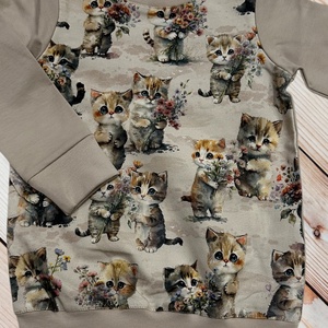 Kiscicás gyerek pulóver � Virágcsokros minta, puha futter anyagból (104-es méret), Ruha & Divat, Gyerekruha, Pulóver, Varrás, MESKA