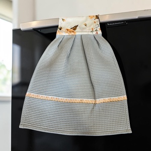 Romantikus kisvirágos, tépőzáras konyharuha (2026) - Meska.hu