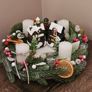 Házikós adventi koszorú  - Meska.hu