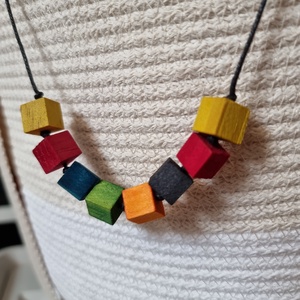 Kockás nyaklánc , Ékszer, Nyaklánc, Medálos nyaklánc, Ékszerkészítés, Famegmunkálás, MESKA