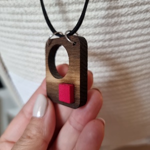 Irizáló fa nyaklánc  - ékszer - nyaklánc - medálos nyaklánc - Meska.hu