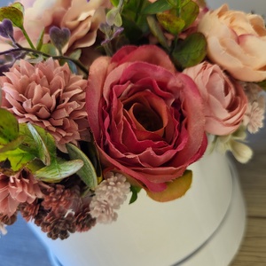 Selyemvirág box - otthon & életmód - dekoráció - asztal és polc dekoráció - asztaldísz - Meska.hu