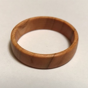 Fából készült karikagyűrű. -  - Meska.hu