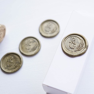 Monogramos pecsétnyomó, Egyedi pecsétnyomó, Leveles pecsétnyomó, egyedi pecsét - esküvő - meghívó & kártya - meghívó - Meska.hu