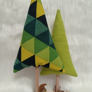 Textilből készült karácsonyi dekoráció  kézzel készített fenyőfa - 4. - karácsony - karácsonyi lakásdekoráció - karácsonyi lakásdíszek - Meska.hu