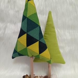 Textilből készült karácsonyi dekoráció  kézzel készített fenyőfa - 5. - karácsony - karácsonyi lakásdekoráció - karácsonyi lakásdíszek - Meska.hu