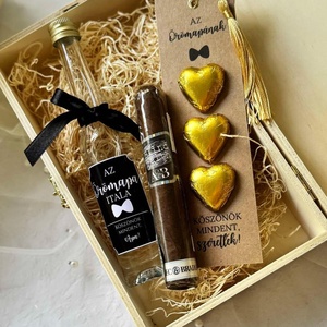Szülőköszöntő Box  Örömapáknak - esküvő - emlék & ajándék - szülőköszöntő ajándék - Meska.hu