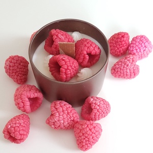 Ropogó fakanócos illatgyertya málna panna cotta illattal - otthon & életmód - gyertya, illat, aroma - gyertya - Meska.hu