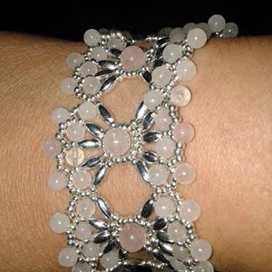 Rózsakvarc, szeretet karkötő - Meska.hu