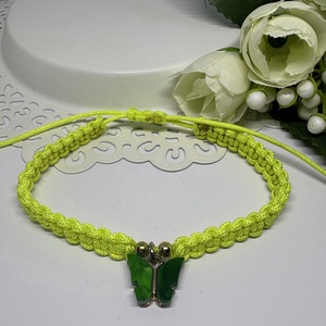 yedi Kézzel Készített Neon Zöld Makramé Karkötő Zöld Pillangó Medállal - ékszer - karkötő - karkötő medállal - Meska.hu