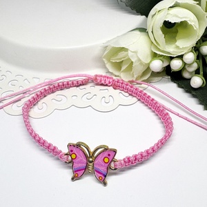 Kézzel Készített Rózsaszín Makramé Karkötő Színes Pillangó Medállal  Állítható Méret - ékszer - karkötő - karkötő medállal - Meska.hu