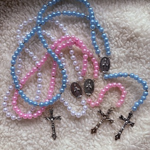  Egyedi gyöngyös rózsafüszér fehér    személyre szabható névvel  - ékszer - nyaklánc - monogram & névnyaklánc - Meska.hu