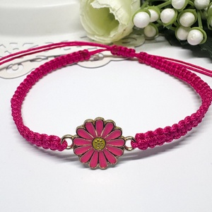 Makramé Karkötő Virág Medállal , Ékszer, Karkötő, Karkötő medállal, Csomózás, Ékszerkészítés, MESKA