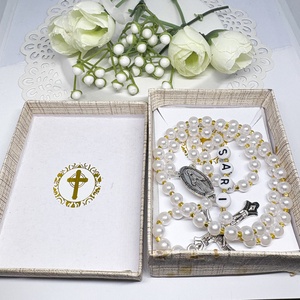    Fehér rózsafüzér díszdobozban keresztelő ajándék - otthon & életmód - vallás - lánc & füzér - Meska.hu