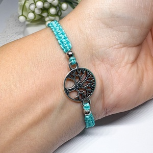 Kézzel Készített Életfa Makramé Karkötő - ékszer - karkötő - fonott karkötő - Meska.hu