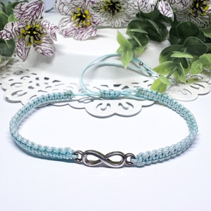 Világos kék  makramé karkötő ezüstszinű végtelen jellel-állitható méret, Ékszer, Karkötő, Fonott karkötő, Ékszerkészítés, Csomózás, MESKA