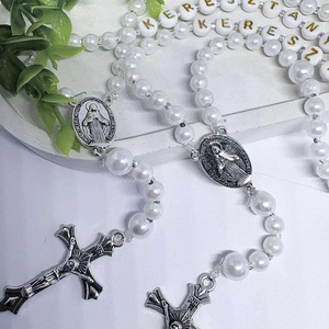 Egyedi Névre Szóló Rózsafüszér -Keresztelőre, Elsőáldozásra- Választható színekkel, Otthon & Életmód, Vallás, Lánc & Füzér, Ékszerkészítés, Gyöngyfűzés, gyöngyhímzés, MESKA