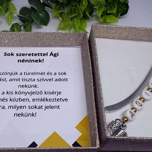 Személyre szóló Könyvjelző Díszbozban-Megható Ajándék Ági néninek/ Pedagogusoknak  - könyv & zene - könyvjelző - Meska.hu