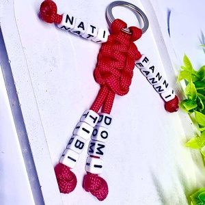 Egyedi Családfa Kulcstartó-Piros Emberkés 4 névvel - táska & tok - kulcstartó & táskadísz - kulcstartó - Meska.hu