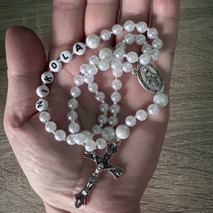    Fehér rózsafüzér díszdobozban keresztelő ajándék - otthon & életmód - vallás - lánc & füzér - Meska.hu