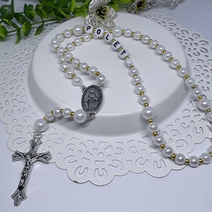  Egyedi gyöngyös rózsafüzér � személyre szabható névvel ???? - ékszer - nyaklánc - monogram & névnyaklánc - Meska.hu