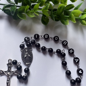  Egyedi gyöngyös rózsafüzér � személyre szabható névvel ???? - ékszer - nyaklánc - monogram & névnyaklánc - Meska.hu