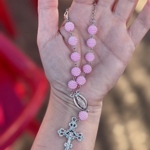 autós rózsafüzér / Tizedfeszület visszapillantó tükörre � Több színben - otthon & életmód - autó - visszapillantó dísz - Meska.hu