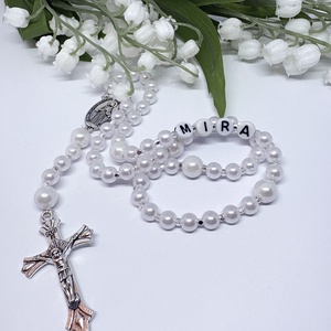 Névre szóló hófehér teklagyöngy rózsafüzér � Egyedi ajándék keresztelőre, elsőáldozásra - otthon & életmód - vallás - lánc & füzér - Meska.hu