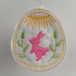 Hímzett húsvéti tojások - otthon & életmód - dekoráció - fali és függő dekoráció - betű & név - Meska.hu