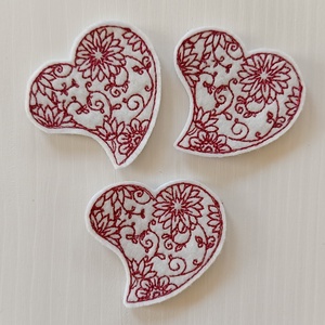 Hímzett szívek, Otthon & Életmód, Dekoráció, Fali és függő dekoráció, Falra akasztható dekor, Hímzés, MESKA