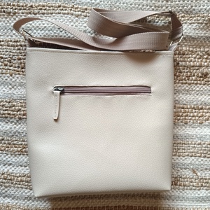 Bézs virágos női válltáska, crossbody - táska & tok - kézitáska & válltáska - vállon átvethető táska - Meska.hu