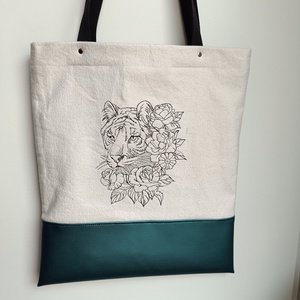 Tigrises-virágos hímzett zöld válltáska, Táska & Tok, Bevásárlás & Shopper táska, Shopper, textiltáska, szatyor, Varrás, Hímzés, MESKA