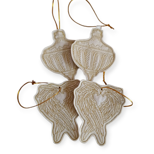 Fehér-arany vintage hímzett karácsonyi dísz 4 darabos csomag - karácsony - karácsonyi lakásdekoráció - karácsonyfadíszek - Meska.hu