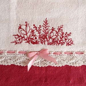 Romantikus hímzett neszeszer, cipzáras tok, Táska & Tok, Neszesszer, Varrás, Hímzés, MESKA