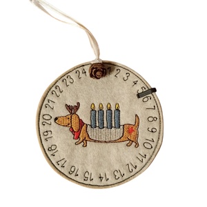 Mini tacskós hímzett adventi naptár  - karácsony - adventi díszek - adventi naptár - Meska.hu