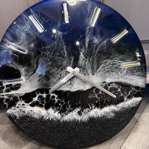Egyedi EPOXY GYANTA FALIÓRA 35 cm átmérőjű, Otthon & Életmód, Dekoráció, Fali és függő dekoráció, Falióra & óra, Mindenmás, Kézzel készült prémium Epoxy Falióra. Egyedi, kézzel öntött / 35CM /átmérőjű.                      ..., MESKA