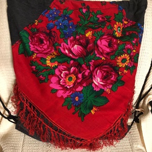 Virágos, rojtos hátizsák -  - Meska.hu