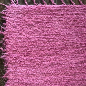 Pink szőrös, vastag szőnyeg - otthon & lakás - lakástextil - szőnyeg - szövött szőnyeg - Meska.hu