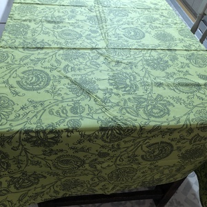 Kiwi zöld színű asztalterítő - Meska.hu