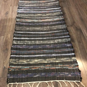 Fekete-színes csíkos szőnyeg - Meska.hu