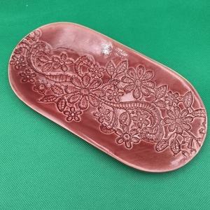 Ovális kínálótál csipke virágos - művészet - szobor - kerámia - Meska.hu