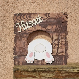 Ajtódísz, Otthon & Életmód, Dekoráció, Ajtó- és ablak dekoráció, Ajtódísz & Kopogtató, Festett tárgyak, Egy igazán mosolyt csaló húsvéti dekoráció, ami garantáltan feldobja az ajtót vagy a falat!
A ruszt..., MESKA