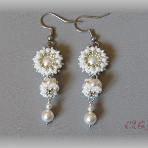 Fehér - ezüst gyöngy fülbevaló  - ékszer - fülbevaló - lógó fülbevaló - Meska.hu