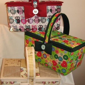 Kézimunka-  vagy  varrókosár  sárga-viágosbarna-rózsás patchwork  mintás anyagból -  - Meska.hu