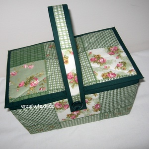 Varró- vagy kézimunka kosár zöld foltvarrásos anyagból sötét zöld béléssel -  - Meska.hu