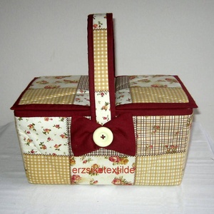 Kézimunka-  vagy  varrókosár  sárga-viágosbarna-apró virágos, bordó rózsás patchwork  mintás anyagból - Meska.hu